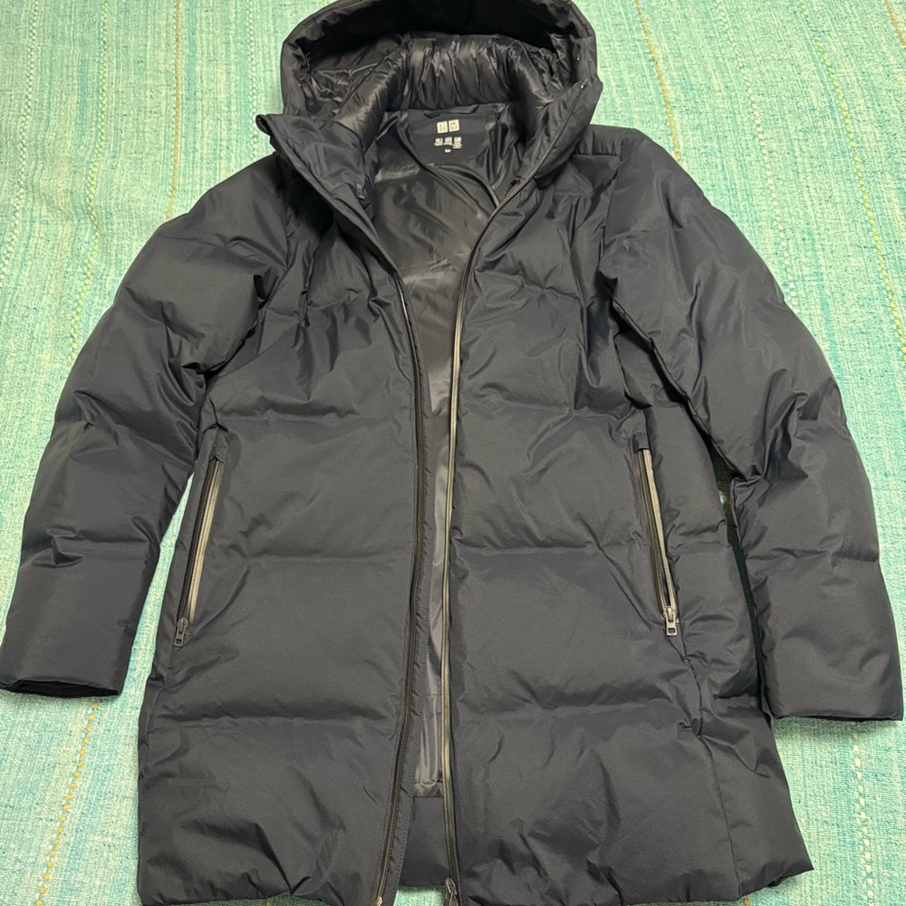 Uniqlo Men's Black Puffer Jacket